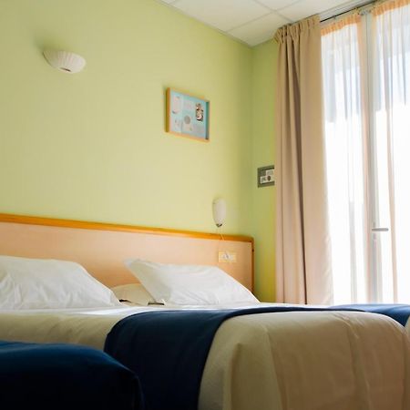 Hotel Delle Mimose Діано-Марина Екстер'єр фото