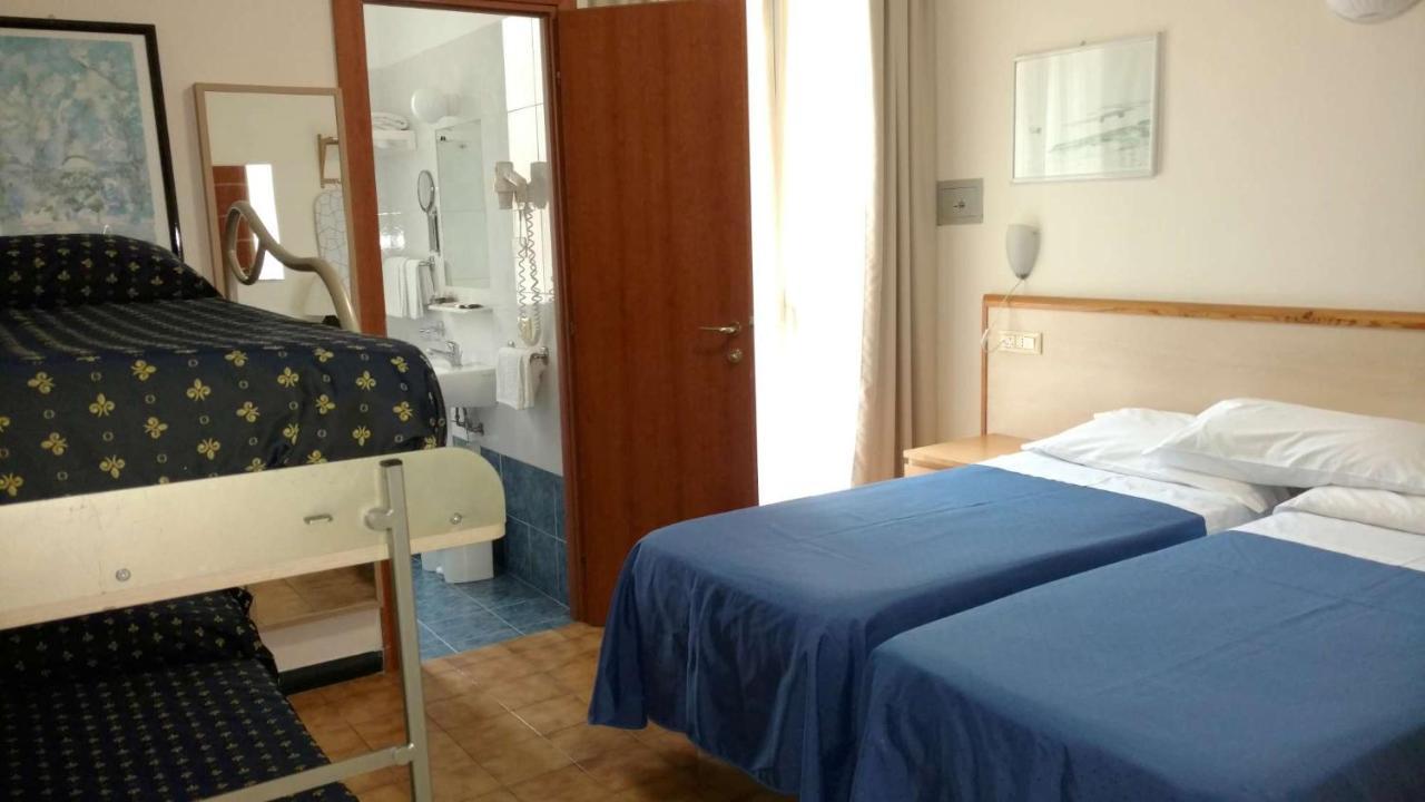 Hotel Delle Mimose Діано-Марина Екстер'єр фото