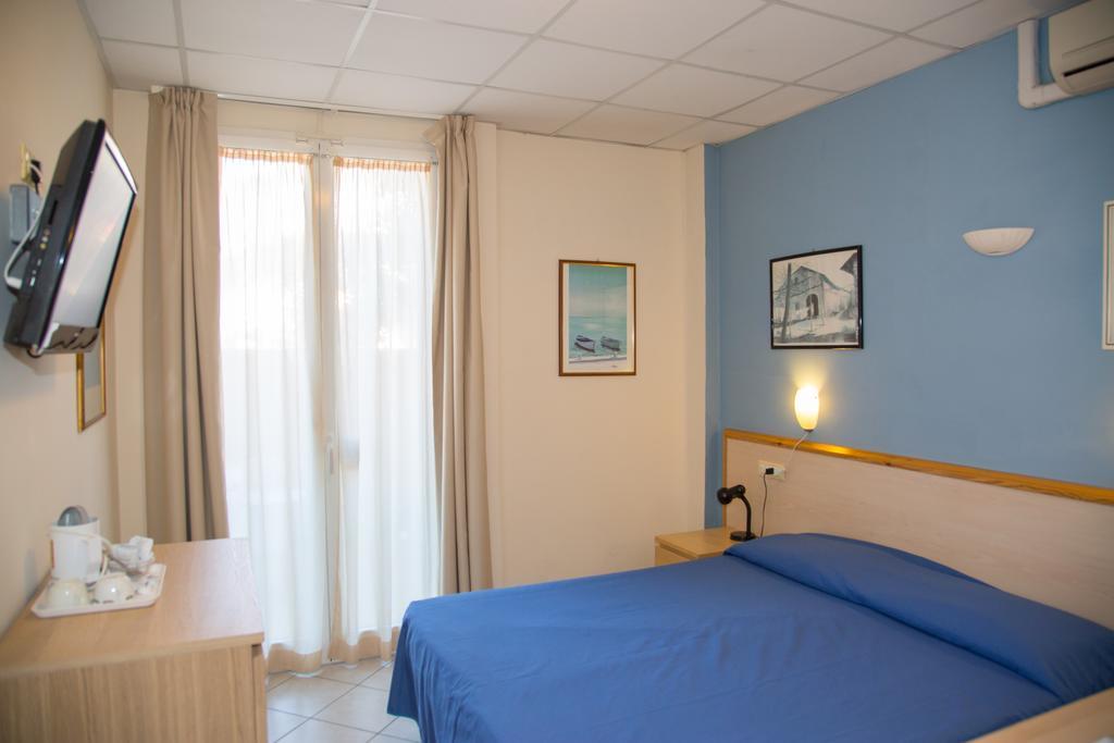 Hotel Delle Mimose Діано-Марина Екстер'єр фото