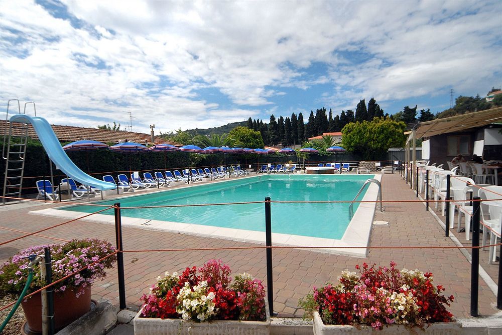 Hotel Delle Mimose Діано-Марина Екстер'єр фото