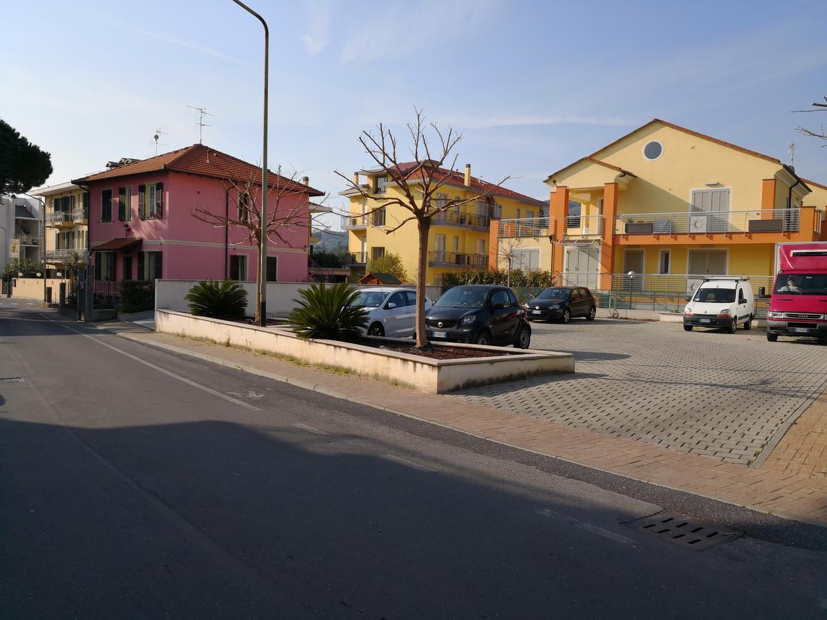 Hotel Delle Mimose Діано-Марина Екстер'єр фото